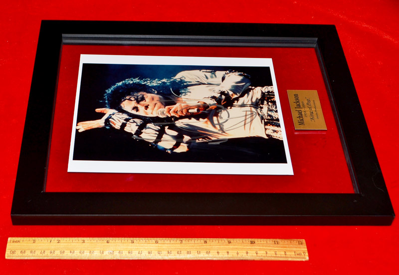 MICHAEL JACKSON Rare Signed Autograph, COA, UACC Registered Dealer