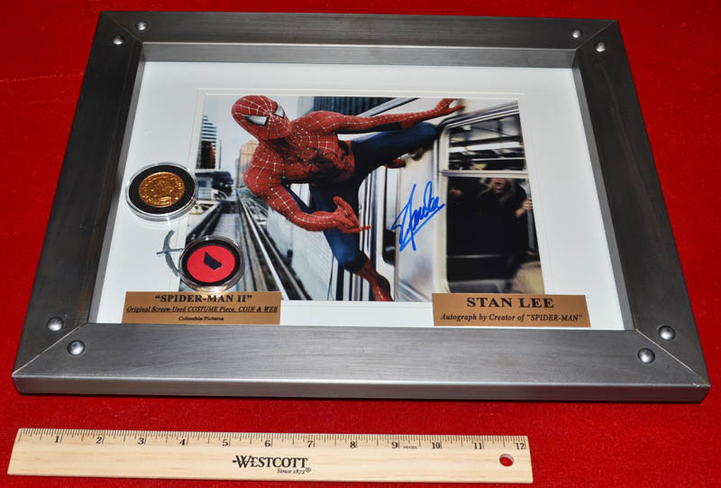 Figurine Funko Pop! Spider-Man Signée Par Stan Lee - Authentique Avec COA - Très Rare